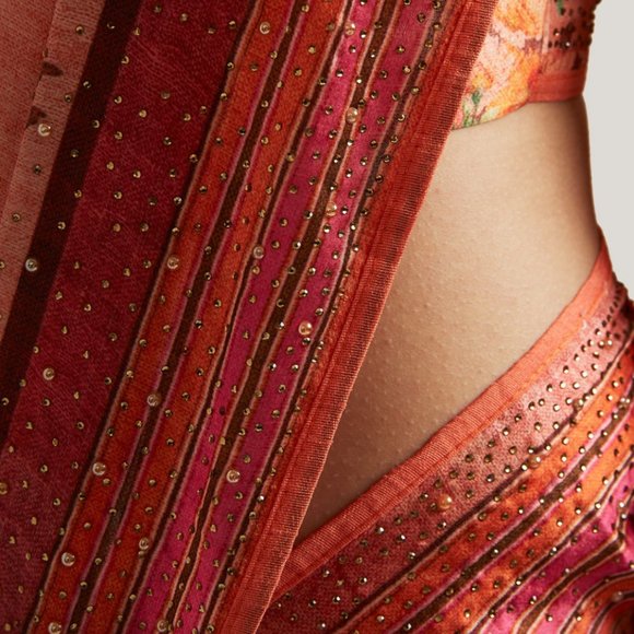 PEACH CREPE SAREE WITH MATCHING BLOUSE - Picture 3 of 3